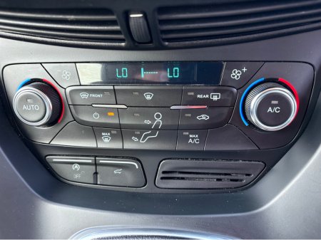 2017 Ford Kuga - photo 17