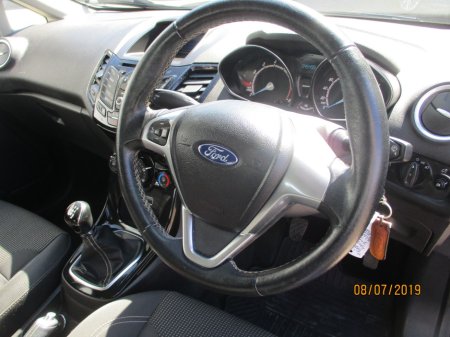 2016 Ford Fiesta - photo 36
