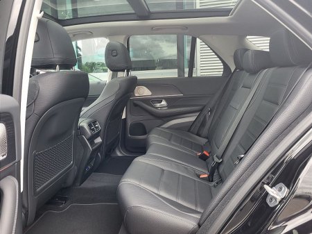 2027 Mercedes-Benz GLE - photo 8