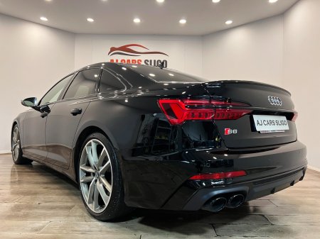 2020 Audi S6 - photo 16