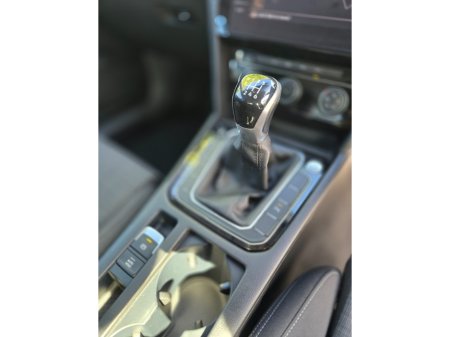 2020 Volkswagen Passat - photo 16