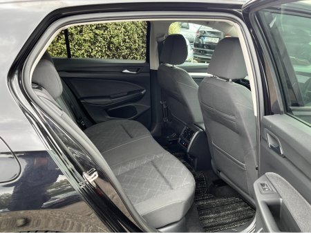 2024 Volkswagen Golf - photo 9
