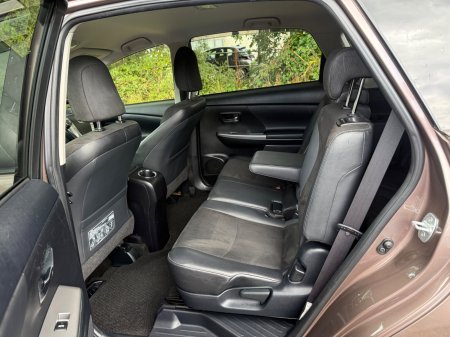 2015 Toyota Prius - photo 14