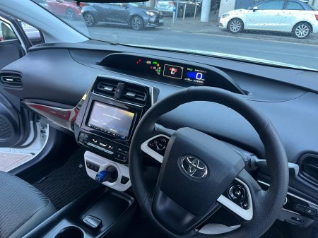 2017 Toyota Prius - photo 28