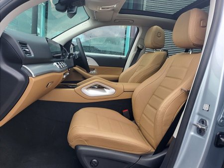 2027 Mercedes-Benz GLE - photo 8