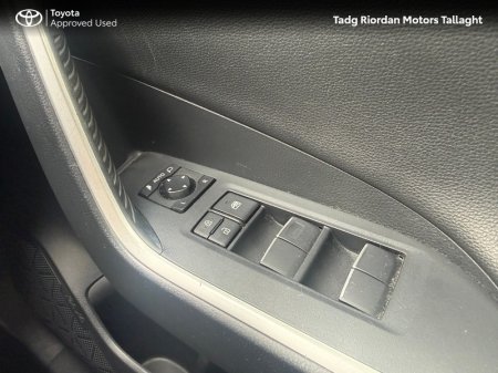2019 Toyota RAV4 - photo 16