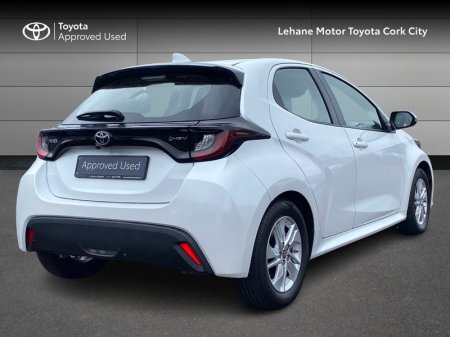 2024 Toyota Yaris - photo 2