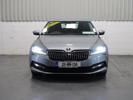 2021 Skoda Superb - photo 2