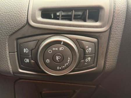 2018 Ford Focus - photo 17