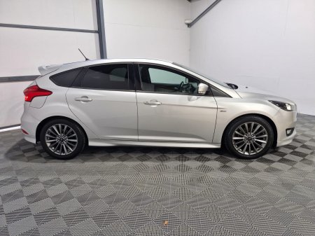 2018 Ford Focus - photo 8