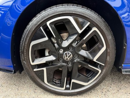 2025 Volkswagen Golf - photo 39