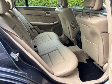 2011 Mercedes-Benz E-Class - photo 9