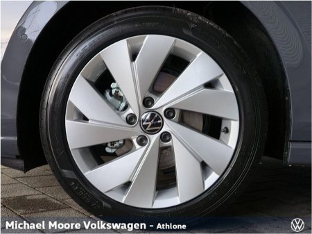 2027 Volkswagen Golf - photo 9