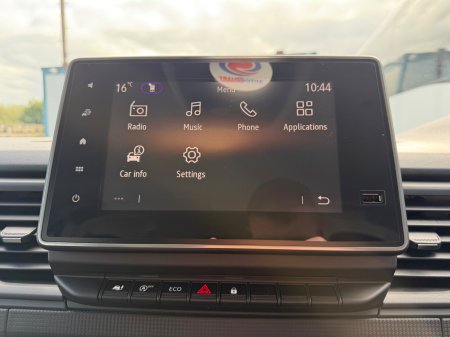 2025 Renault Trafic - photo 36