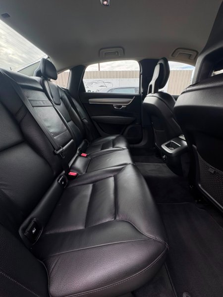 2017 Volvo S90 - photo 14