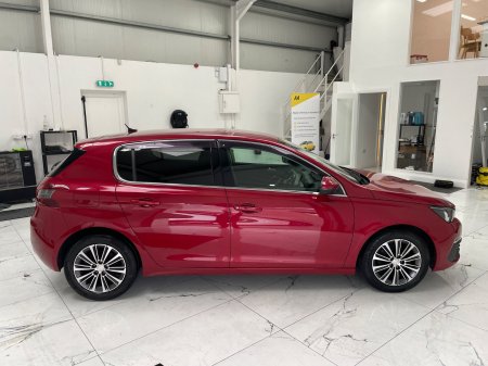 2018 Peugeot 308 - photo 2