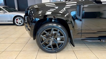 2025 Land Rover Defender - photo 7