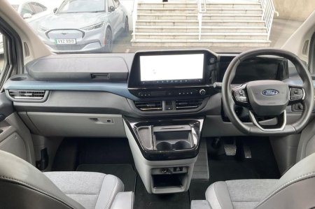 2025 Ford Tourneo Custom - photo 25