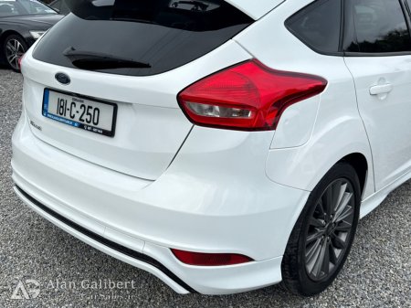 2018 Ford Focus - photo 16