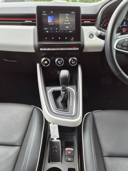 2021 Renault Clio - photo 17