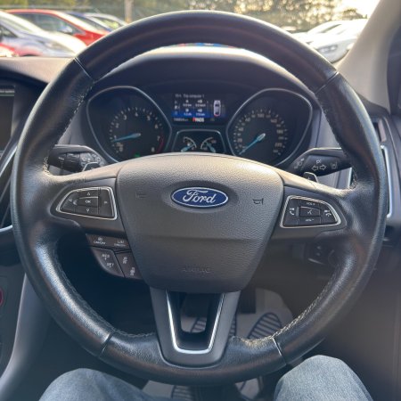 2015 Ford Focus - photo 22