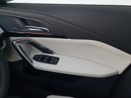 2026 BMW iX1 - photo 23