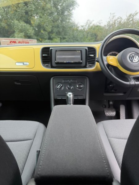 2013 Volkswagen Beetle - photo 15