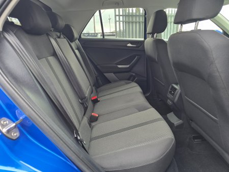 2024 Volkswagen T-Roc - photo 19