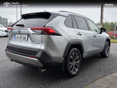 2024 Toyota RAV4 - photo 2