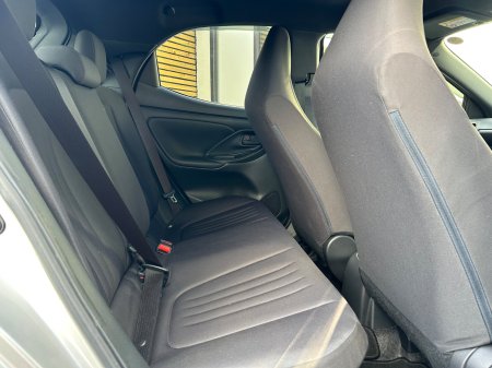2021 Toyota Yaris - photo 15