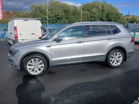 2020 Volkswagen Tiguan - photo 2