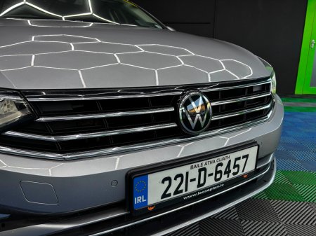 2022 Volkswagen Passat - photo 3