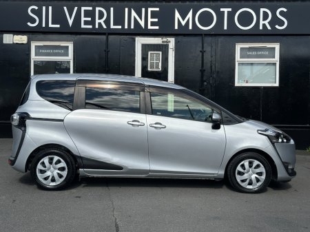 2017 Toyota Sienta - photo 6