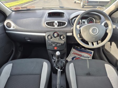 2011 Renault Clio - photo 24