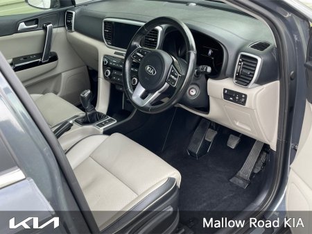 2021 Kia Sportage - photo 2
