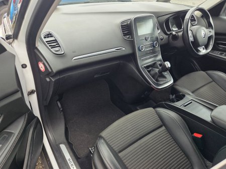 2017 Renault Grand Scenic - photo 5