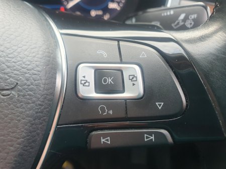 2017 Volkswagen Passat - photo 14