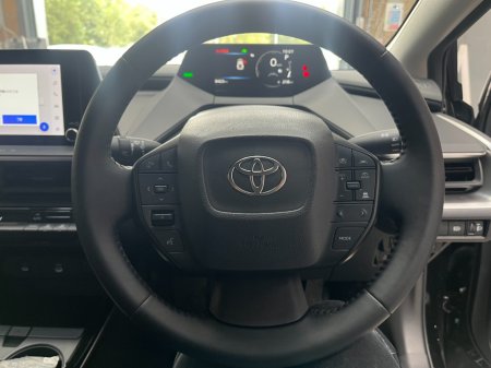 2025 Toyota Prius - photo 8