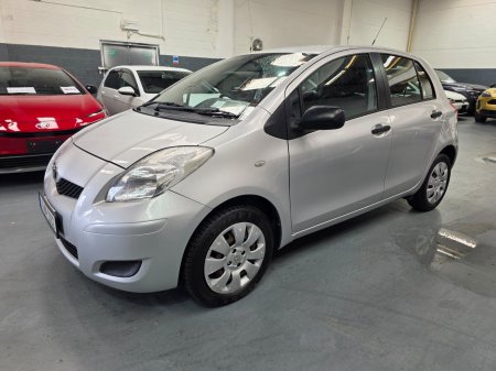 2010 Toyota Yaris - photo 3