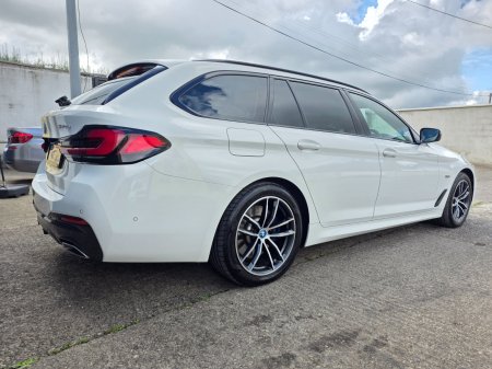 2023 BMW 5-Series - photo 7