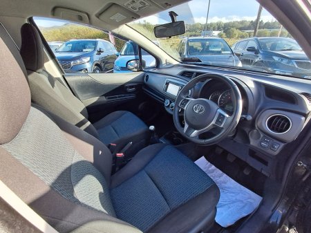 2011 Toyota Yaris - photo 6