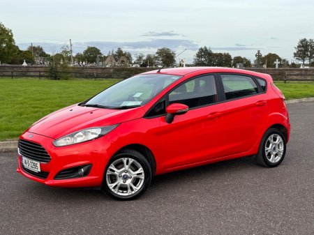 2014 Ford Fiesta - photo 2