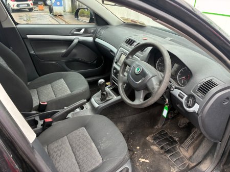 2010 Skoda Octavia - photo 10