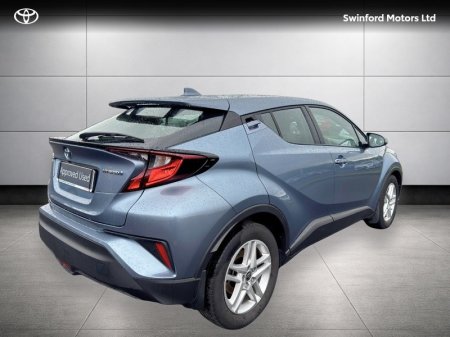 2023 Toyota C-HR - photo 2