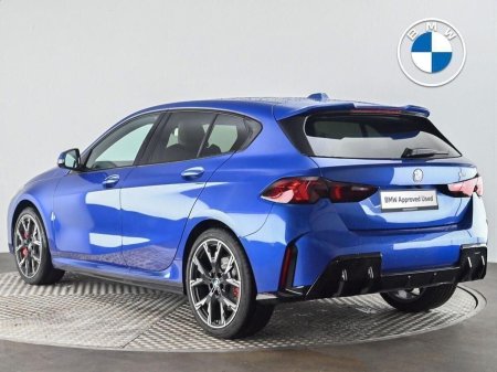2026 BMW 1-Series - photo 2