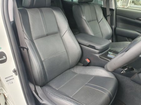 2013 Toyota Crown - photo 11