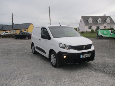 2023 Peugeot Partner