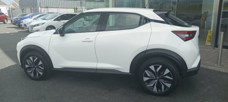 2022 Nissan Juke - photo 2