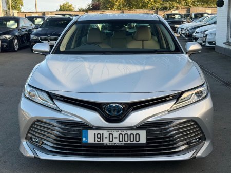 2019 Toyota Camry - photo 8