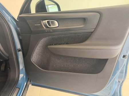 2023 Volvo C40 - photo 17